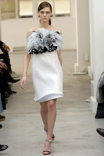 Look 32